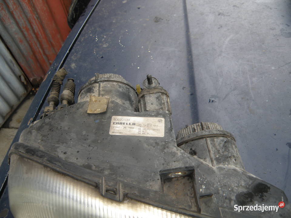 Lampa przednia przód reflektor Alfa Romeo 156 Kraków
