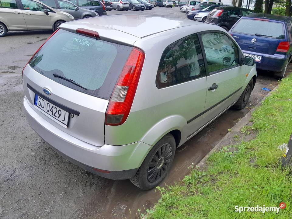 Ford Fiesta mk5 13 Samochody osobowe Dąbrowa Górnicza