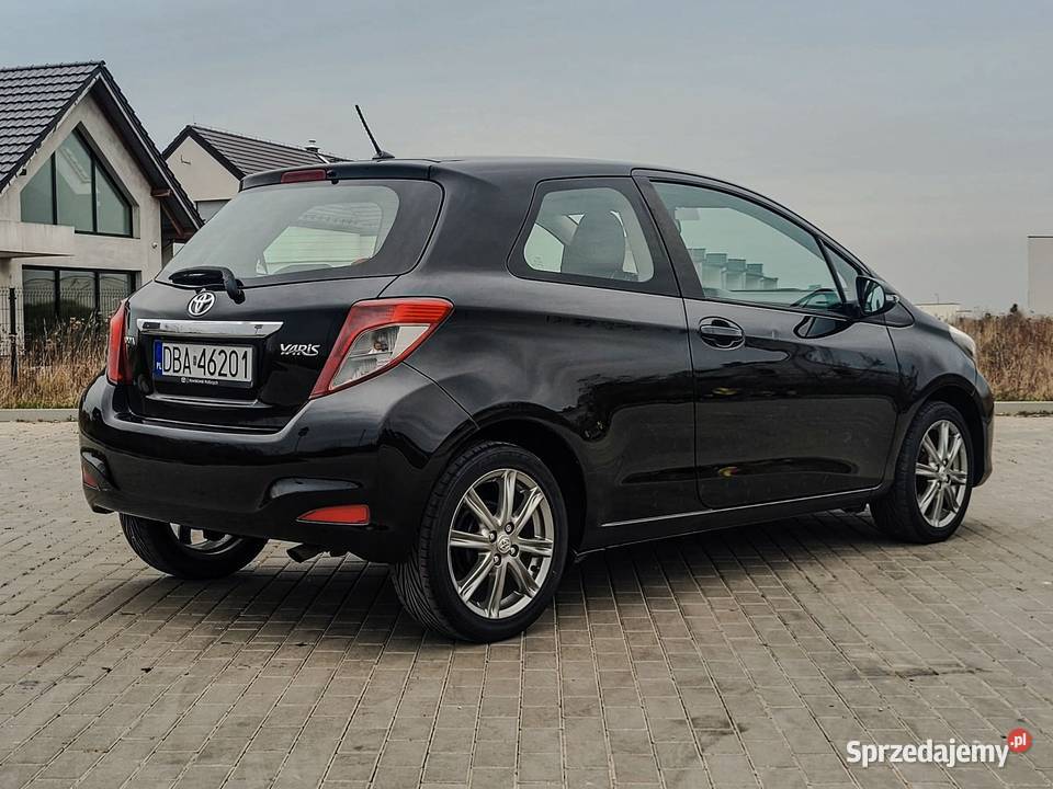 Toyota Yaris III 13 3 tempomat benzyna 133 6 Wałbrzych