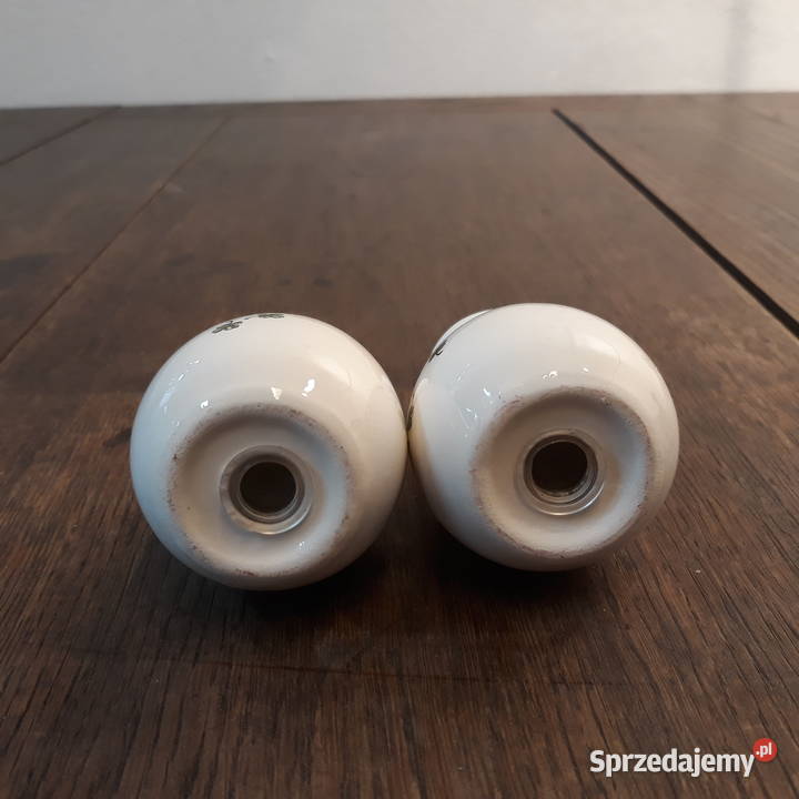 Pieprzniczka i solniczka porcelanowa ceramiczna biały