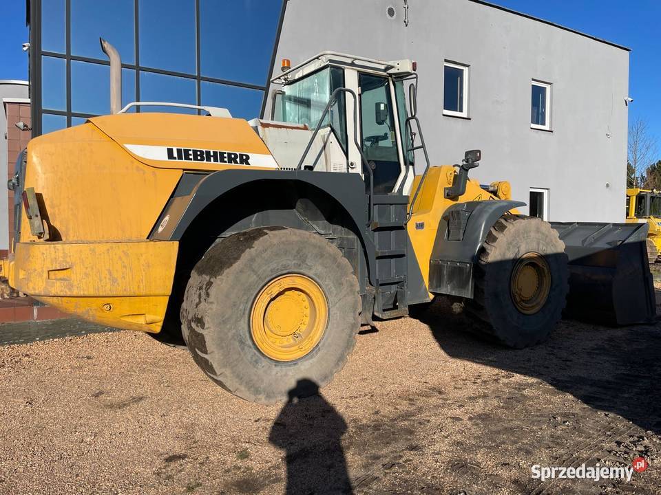 Liebherr L 574 2002 r Ładowarka czołowa z Wagą Rok produkcji 2002 Złotów