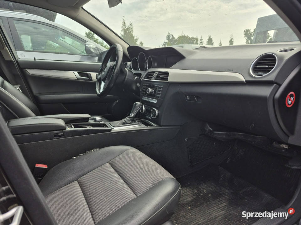 Mercedes C 220 navi xenon kamera automat W204 ABS sprzedam