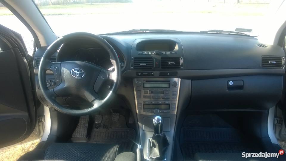 Toyota Avensis T25 kombi Brzeg sprzedam