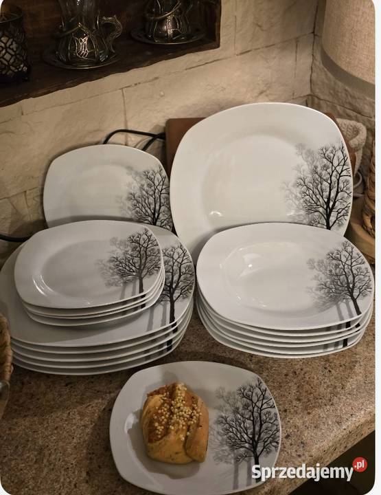 159 Zestaw 18 sztuk talerzy drzewa Zabrze