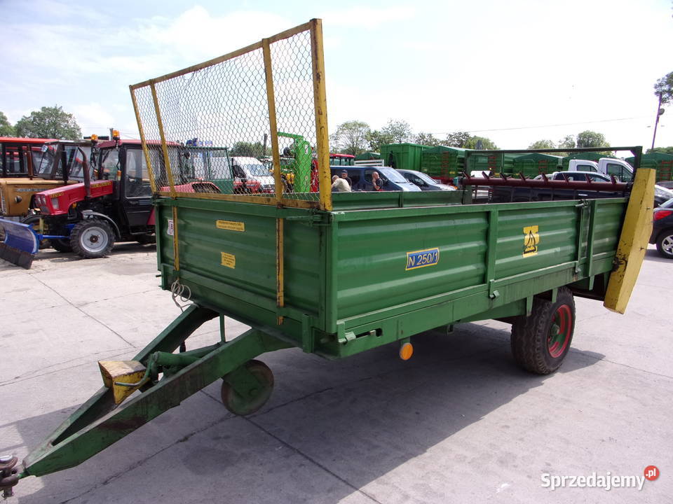 Rozrzutnik obornika kompostu 30 tony dostępny w