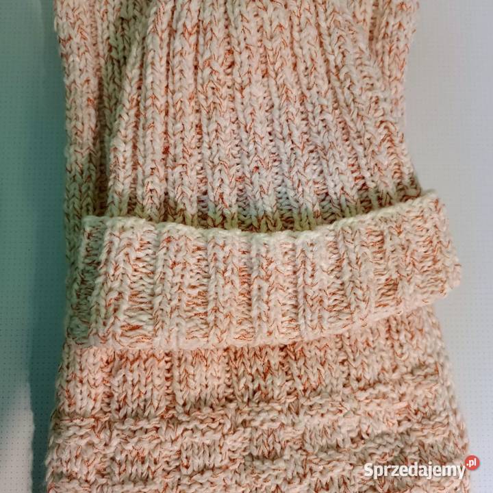 Szalik z czapka wykonany własnoręcznie na Warszawa sprzedam