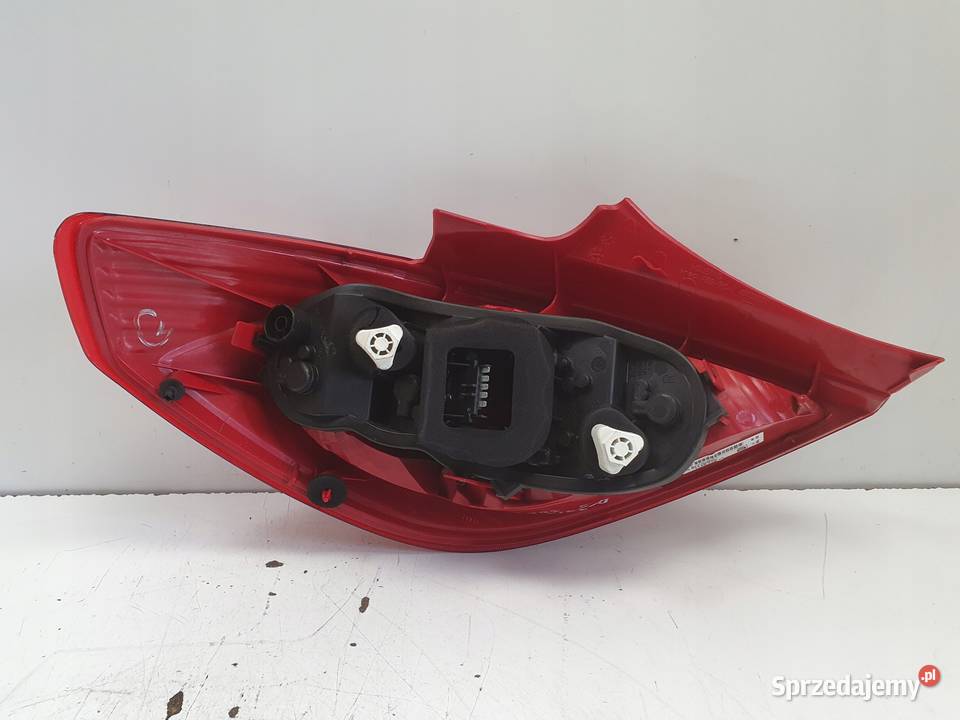 Opel Corsa D 0614r TYLNA TYLNIA LAMPA PRAWA osobowe Rudka