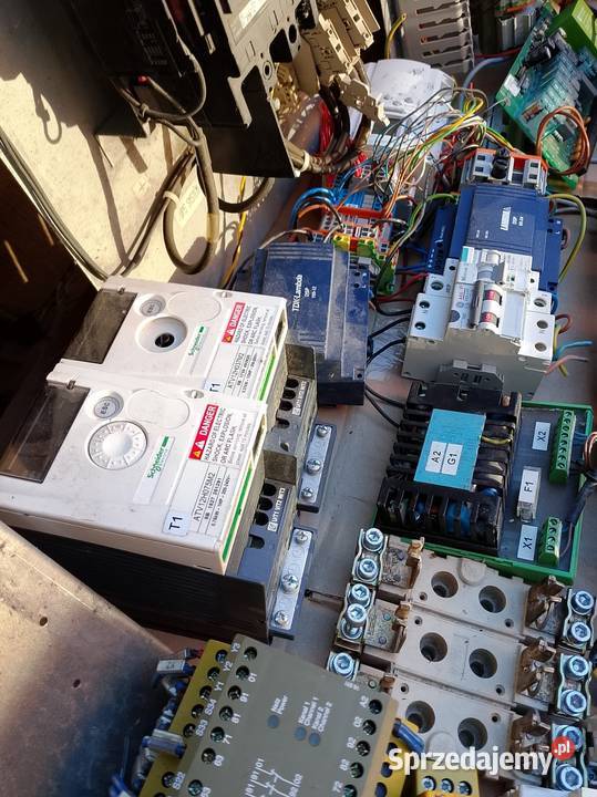 Elektronika z demontażu maszyn i rozdzielni sprzedam