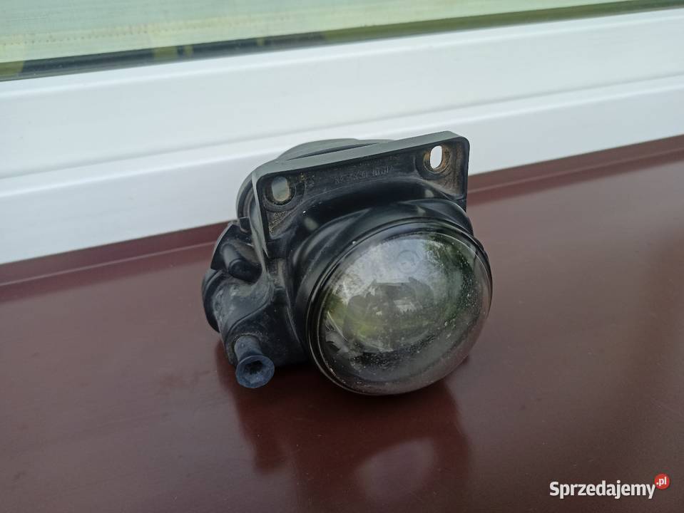 Audi A6 C5 halogen lewy lampa przeciwmgielna Sieradz