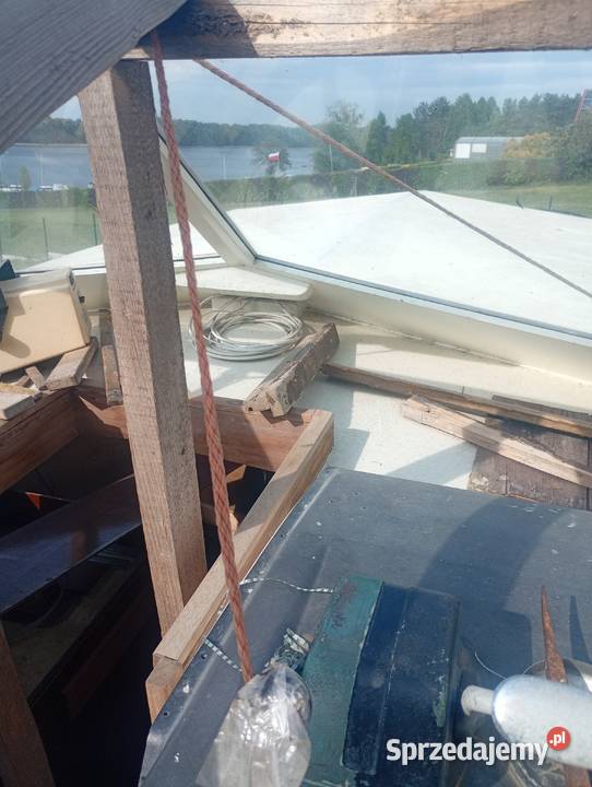 Jacht motorowy Chris Craft 30ft do remontu 2 x Rok produkcji 1976 Iława
