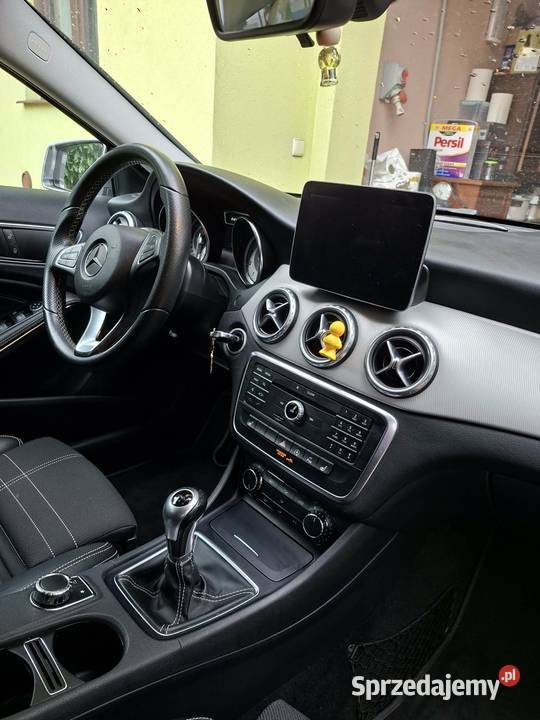 MercedesBenz GLA 180 16 Manual Benzyna 2016r podkarpackie Dębica