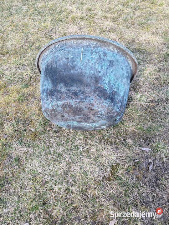 Stary kocioł miedziany