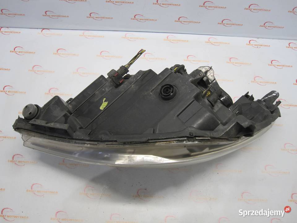 OPEL CORSA D LIFT 13r lampa prawa przód ANGLIK osobowe Kielce