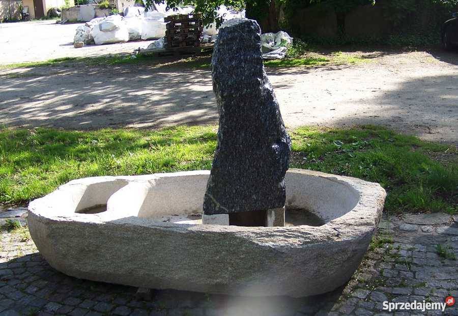 fontanna kamienna Strzelin