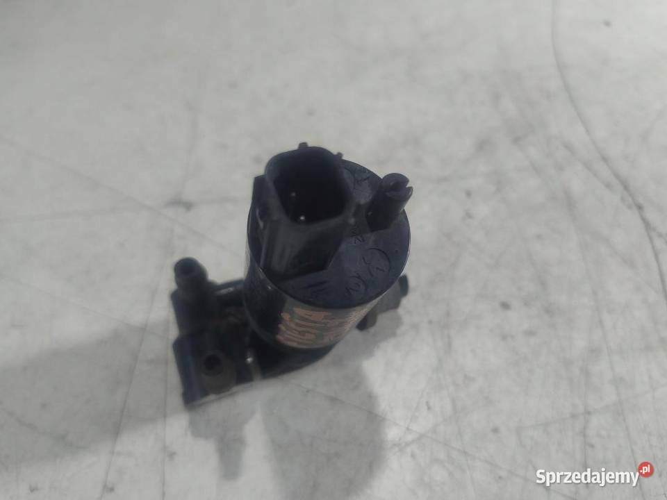 POMPKA SPRYSKIWACZA FORD FIESTA MK7 8A6T17K624AA