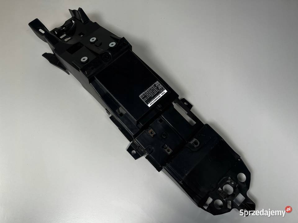 YAMAHA MT09 14 Wypełnienie tył schowek Łobżenica