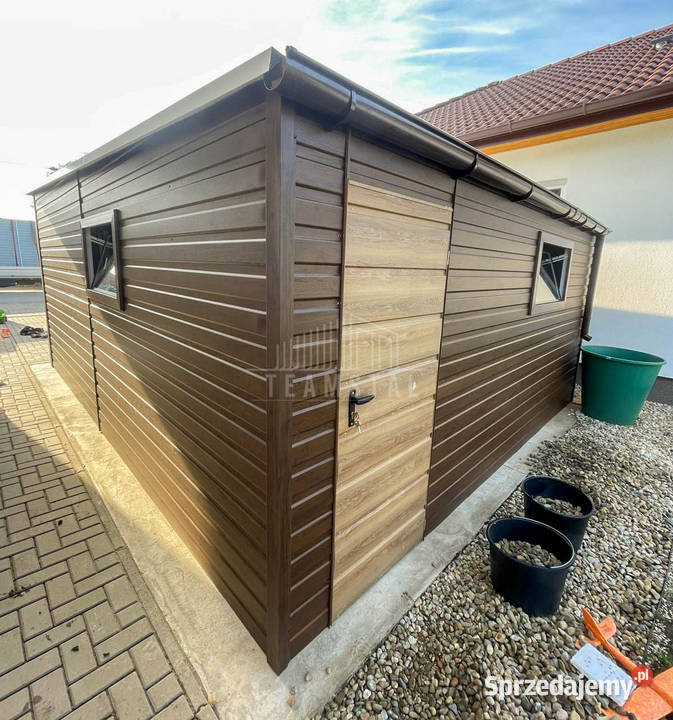 Garaz blaszany 45x6 m brama uchylna drzwi 2x Nysa