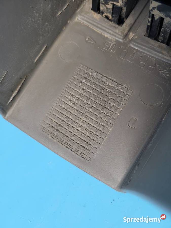 CASE IH PUMA 145 12r OSŁONA POKRYWA SŁUPKA C Kolno