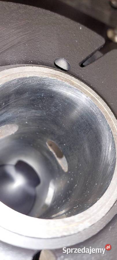 cz 175 typ 450 cylinder z tłokiem gotowy szlifie Grochowalsk
