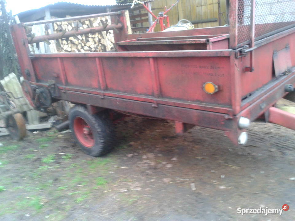 rozrzutnik obornika 2 5 tony Nowa Słupia sprzedam