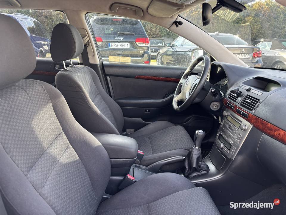 Toyota Avensis Paniówki