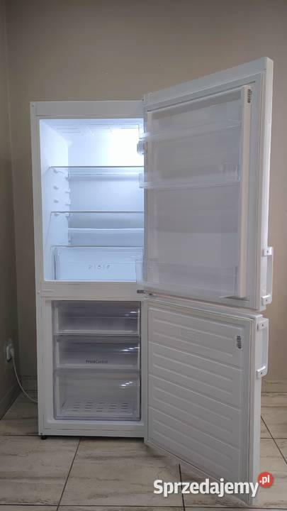 Lodówka Amica wysokość 152 pojemność 230 litrów 152cm Lipno sprzedam