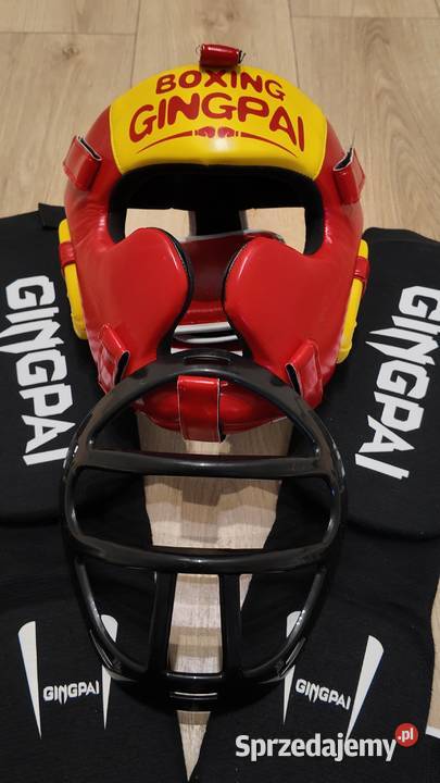 Zestaw treningowy MMA rękawice Venum kask sprzedam