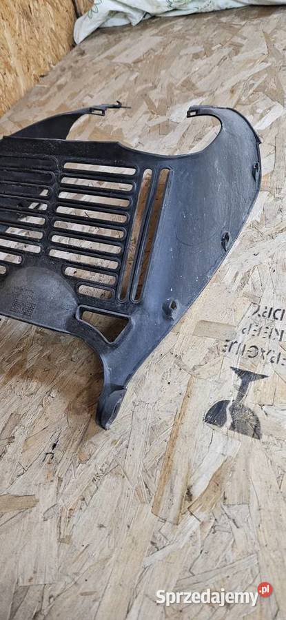 Honda Varadero 125 wypełnienie oslona chłodnicy