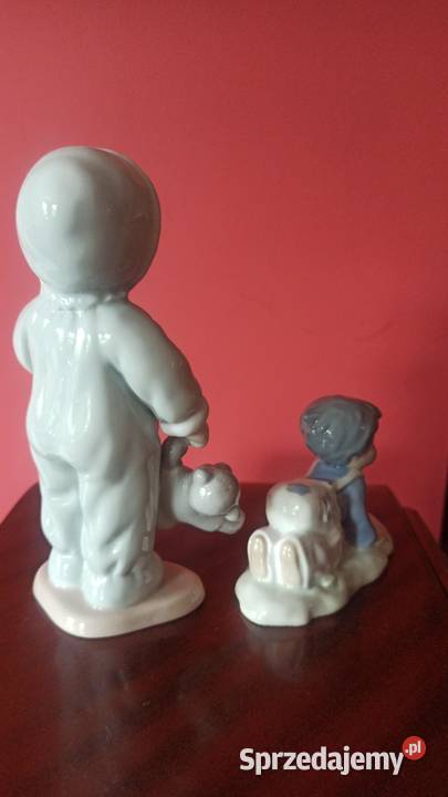 Figurka Niemowlak z Misiem Bez sygnatury Gdańsk sprzedam