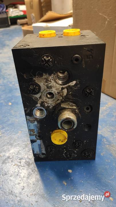 blok hydrauliczny Holand CR 87376595 Strzelce Krajeńskie sprzedam