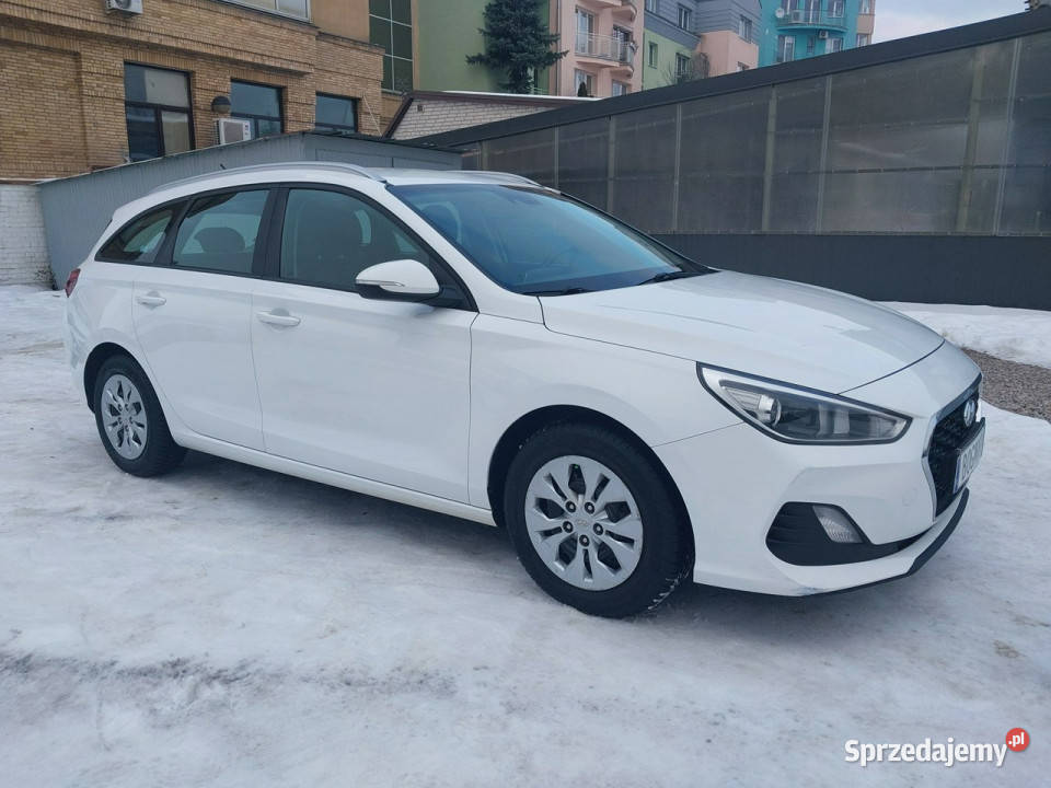 Hyundai i30 1819 kombi SALON serwis mocno Warszawa