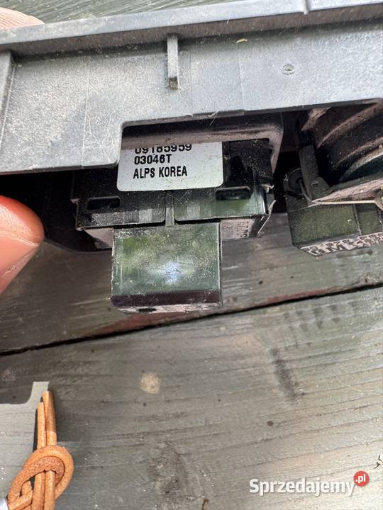 Przełącznik Szyby Tylnej Opel Vectra 09185959 kujawsko-pomorskie Rypin sprzedam