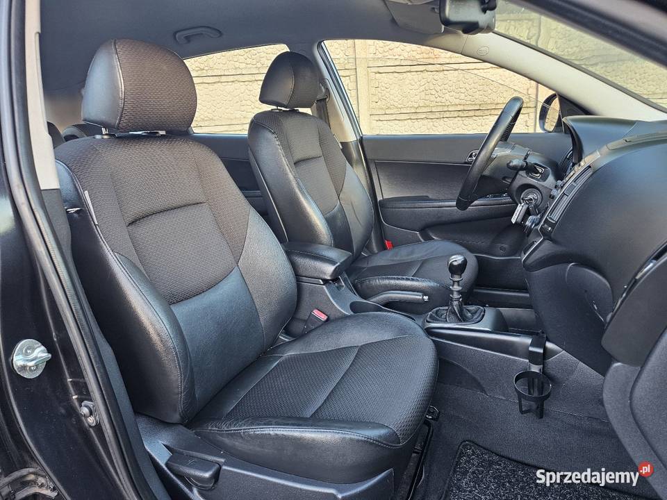 Hyundai i30 2009r 16 126 Półskóry Klimatronik benzyna Prawiedniki