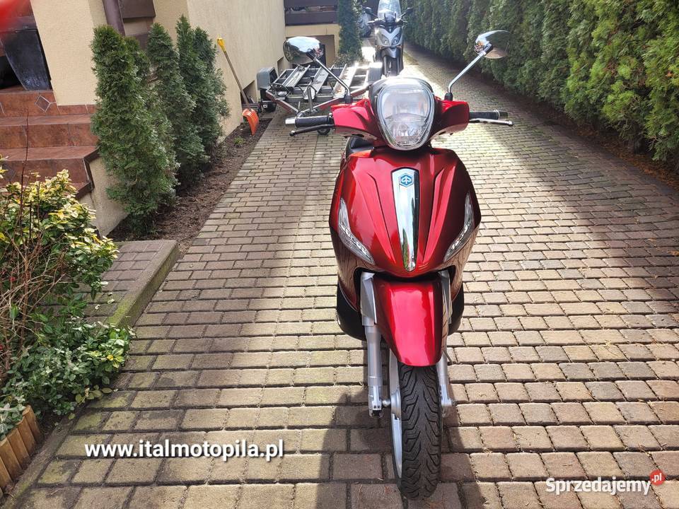 PIAGGIO BEVERLY 300 ie 11r italmotopila czterosuwowy Piła