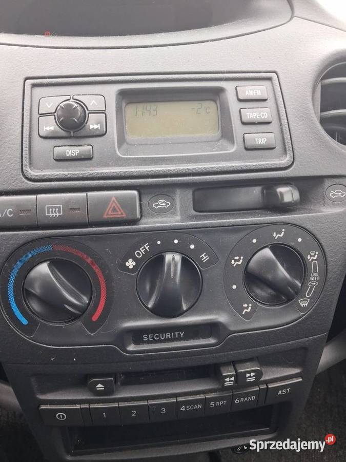 Toyota Yaris srebrny łódzkie