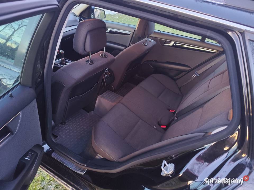 Sprzedam mercedes Benz w204 manualna małopolskie