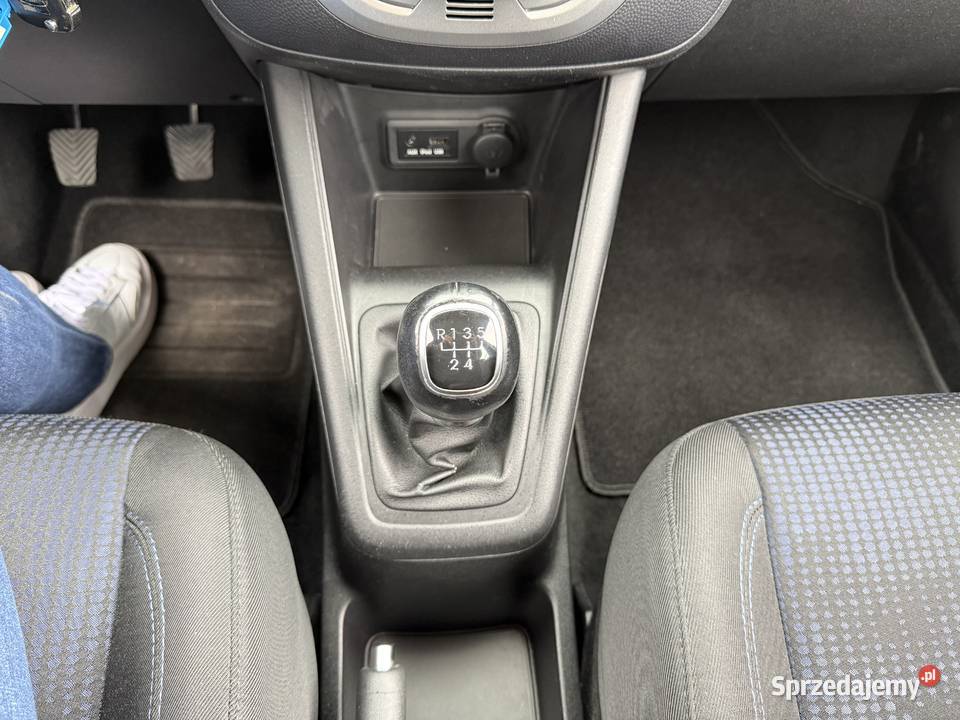 Hyundai ix20 14 BENZYNA Klimatyzacja Koła światła przeciwmgielne Konin sprzedam