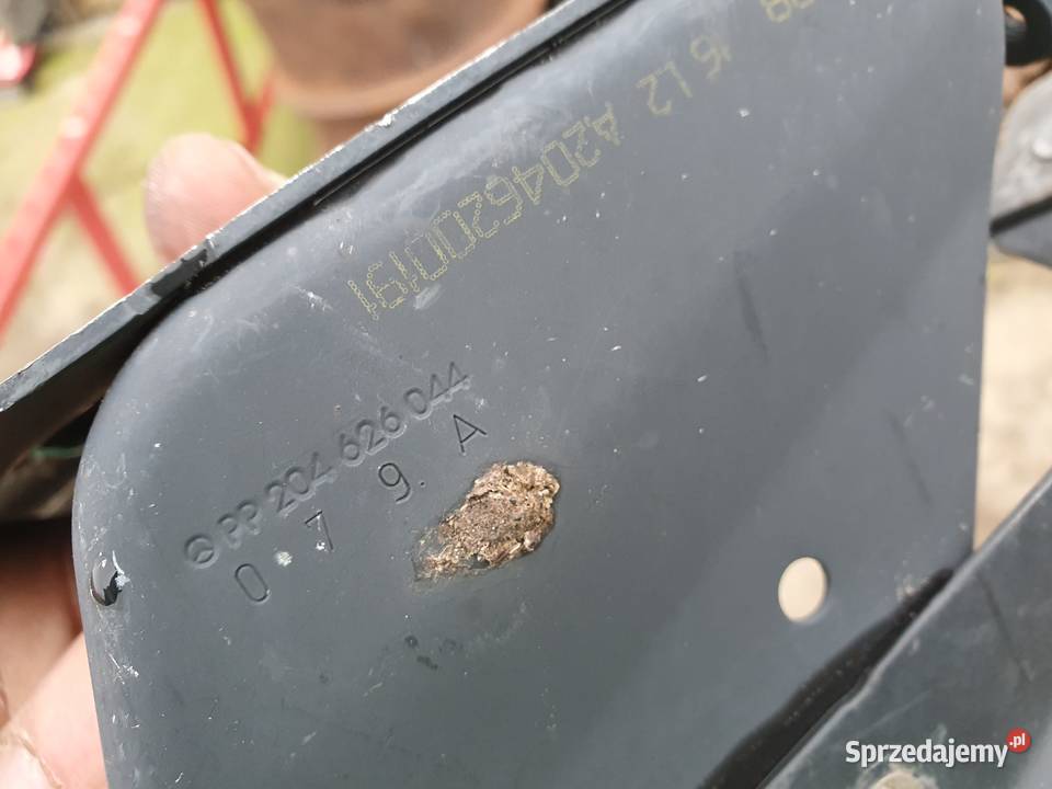 MERCEDES CKLASA W204 OKULAR LAMPY LEWY PRZÓD osobowe Międzychód