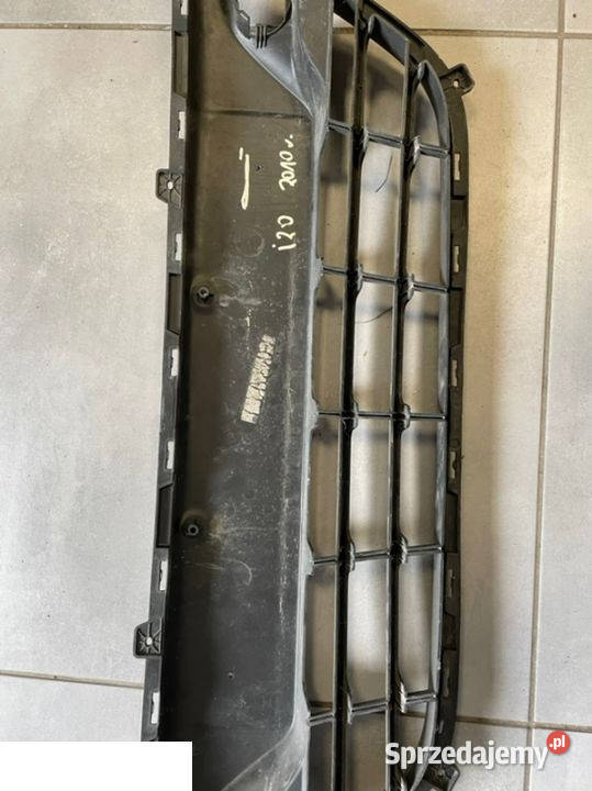 Hyundai i20 kratka zderzaka przód osobowe Kozubszczyzna