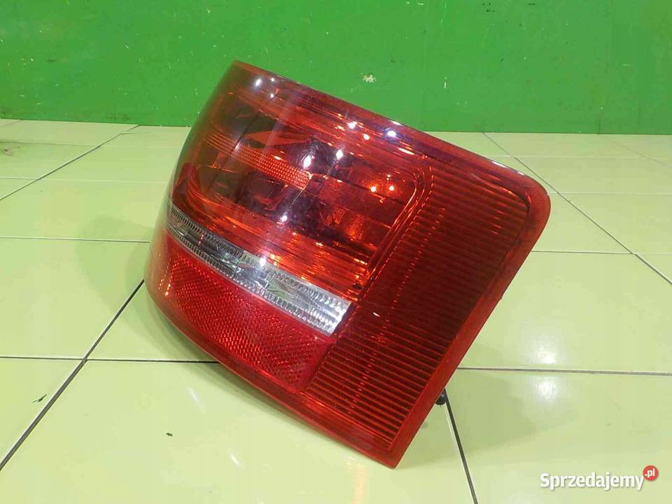 AUDI A3 8P II LIFT 18 B 09r CABRIO 2D lampa