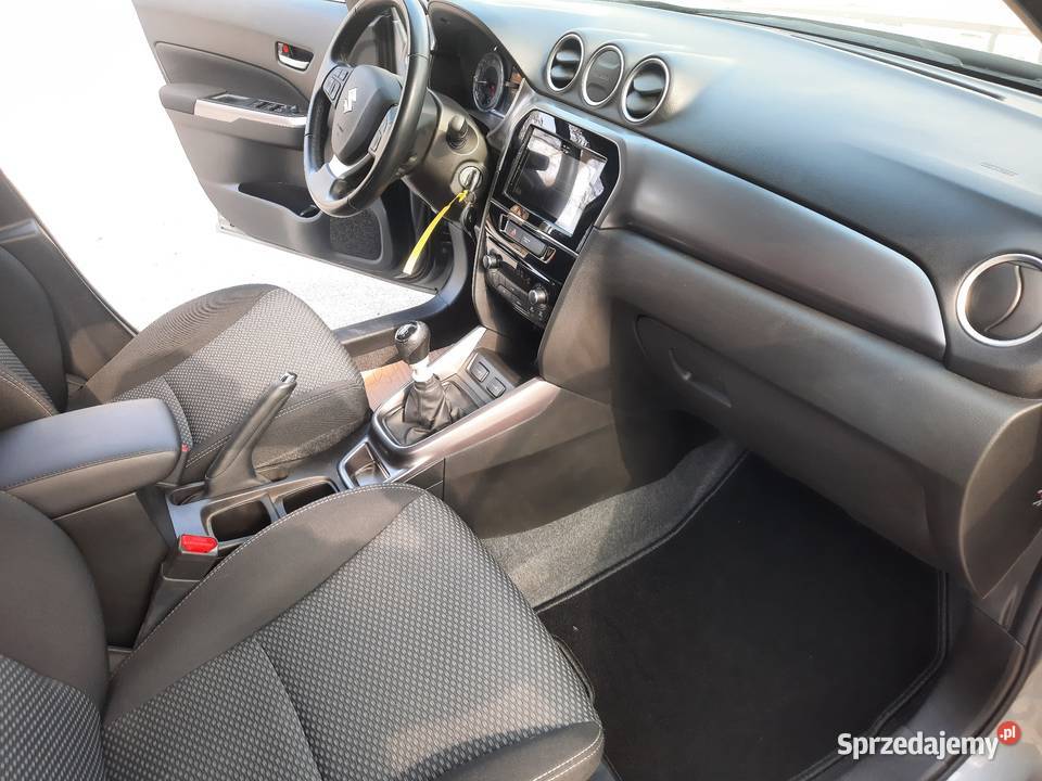 Suzuki Vitara 14129 Hybrid 24tkm Elegance 2WD