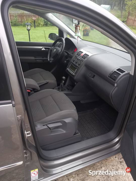 Volkswagen Touran 2007 245960km Rączyna