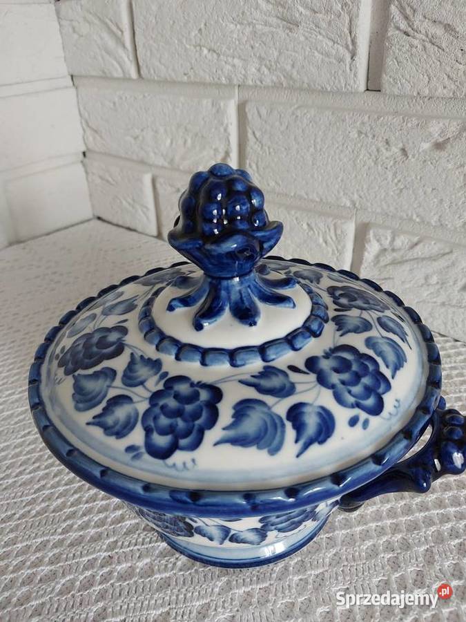 Gżel ceramiczna bombonierka