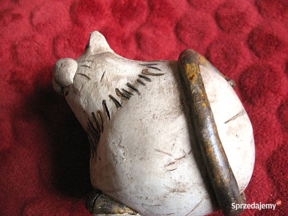 Kot z cyklu brzydkie ale fajne Stara Figurka beżowy