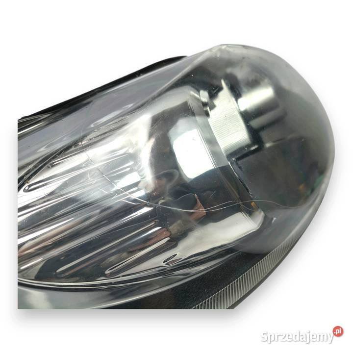 LAMPA PRAWA Ford Fiesta MK7 0817r PRZEDNIA PRAWY