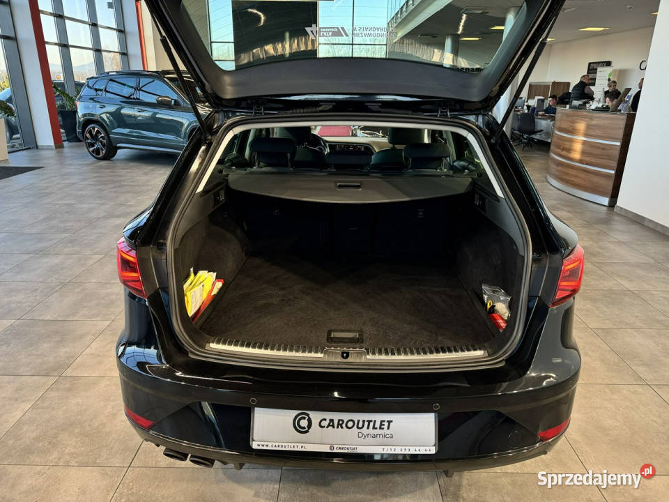 Seat Leon ST Xcellence 14TSI 125 M6 2017 r salon światła LED Myślenice