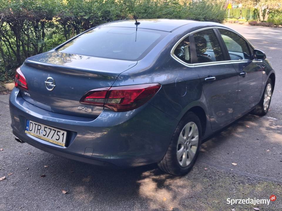 OPEL ASTRA J 14TURBO FABRGAZ SALON 247000km dolnośląskie Trzebnica
