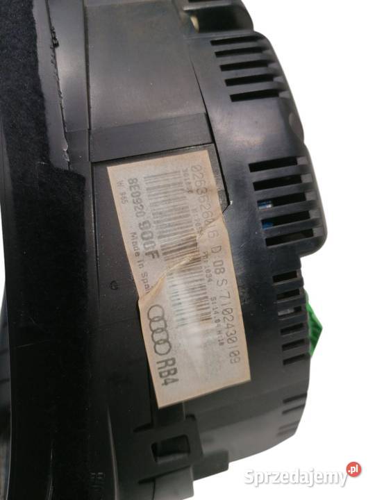 LICZNIK AUDI A4 B6 20 FSI 8E0920900F