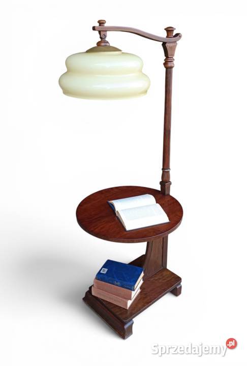 Lampa stojąca ze stolikiem bocznym w eleganckim Suchorzew