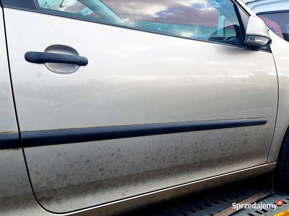 VW GOLF V DRZWI PRAWE WERSJA 3D LP7X Drzwi Radom